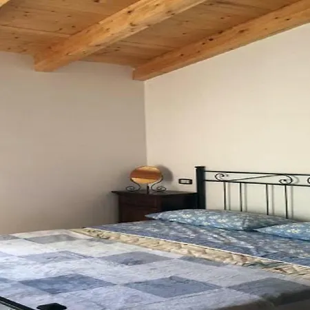 בית נופש Montagna & Relax קסטל די סנגרו
